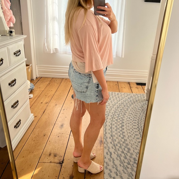 NWT Alo Yoga T-Shirt size Medium in Nectar - Picture 10 of 12